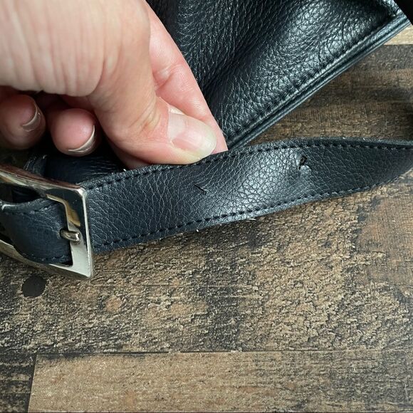 Giani Bernini Black Pebbled Leather Shoulder Bag - Picture 12 of 12